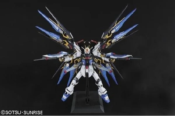 Strike Freedom Gundam PG  -  GUNDAM
