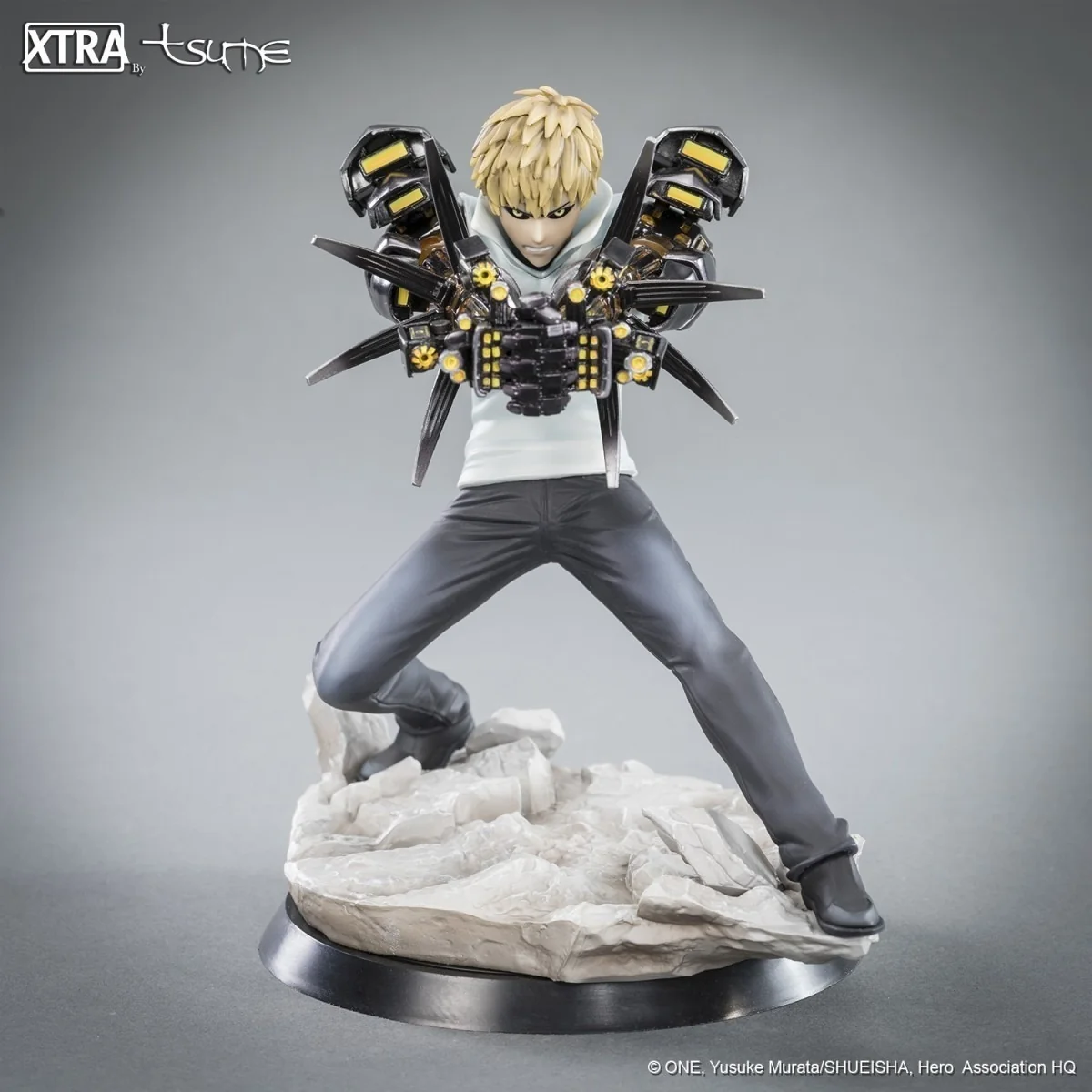 Figurine Genos Xtra  - AUTRES FIGURINES