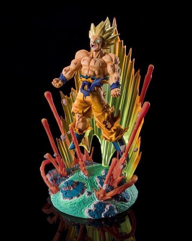 Dragon Ball Z - Figurine Son Goku SSJ - Figuarts Zero  -  DRAGON BALL Z