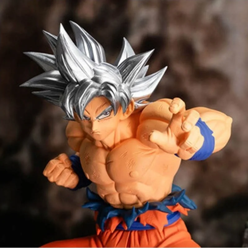 Dragon Ball Super - Figurine Son Goku Ultra Instinct  -  DRAGON BALL Z