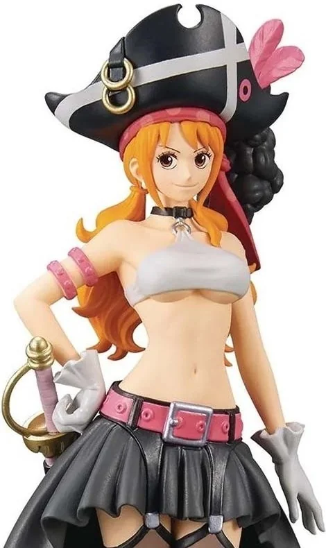 One Piece - Figurine Nami - Film Red  -  ONE PIECE