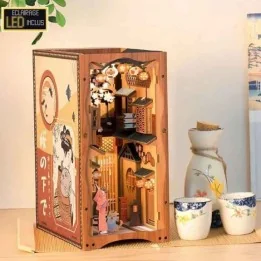 Booknook Under The Sakura  - AUTRES GOODIES