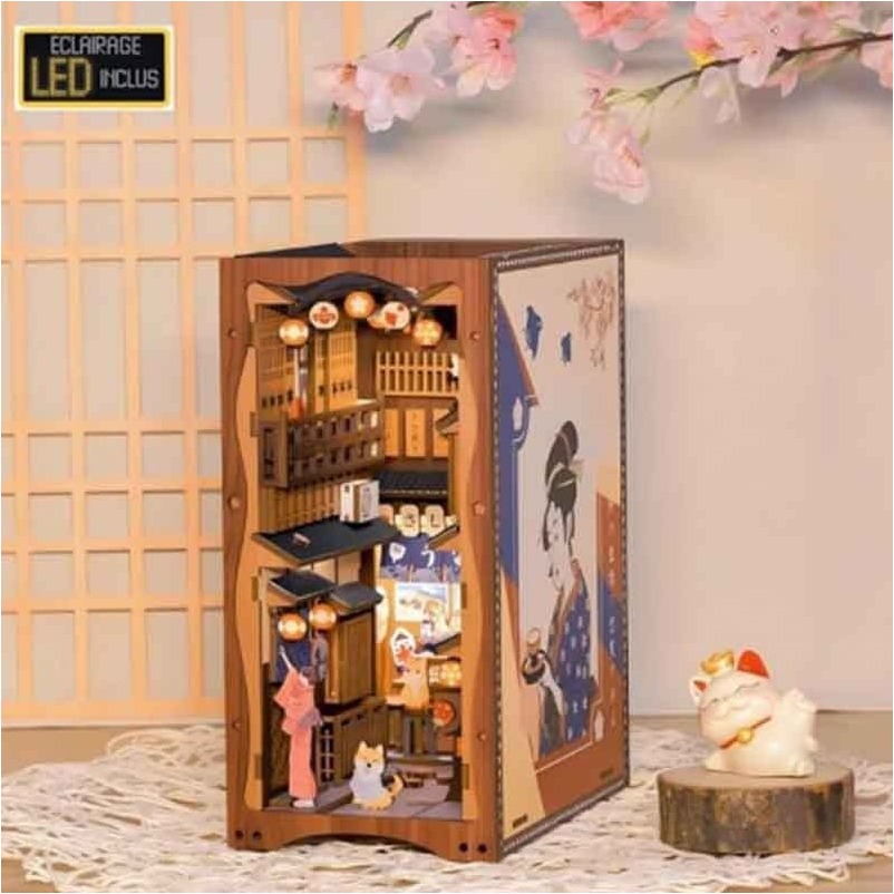 Booknook Under The Sakura  - AUTRES GOODIES