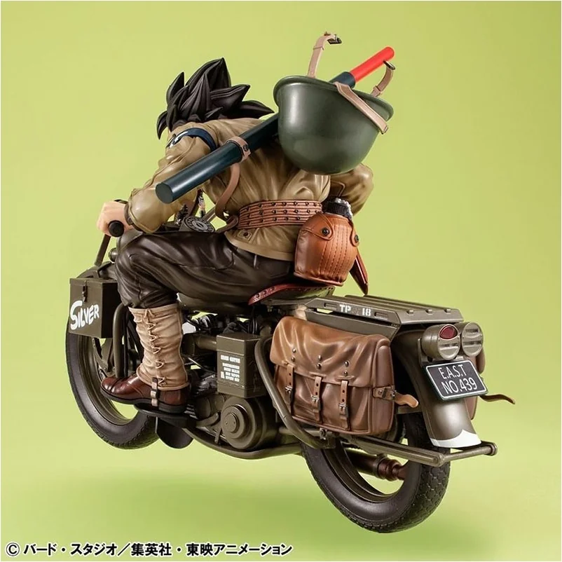 Dragon Ball Z - Figurine Son Goku & Bike - Desktop Real McCoy  -  DRAGON BALL Z