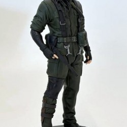 Metal Gear Solid: Snake Eater - Figurine Naked Snake  - JEUX VIDEO