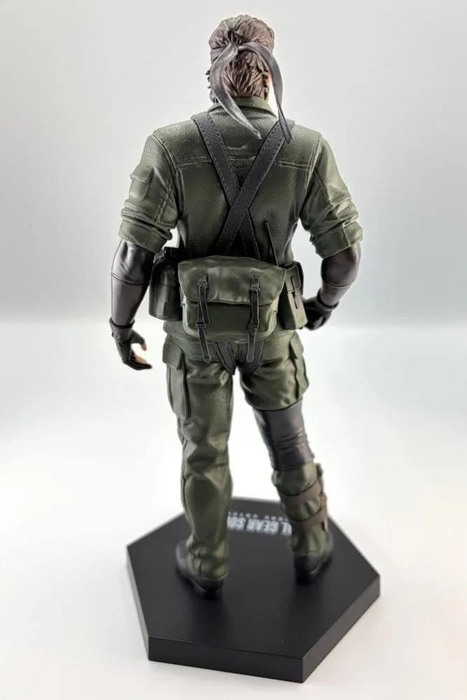 Metal Gear Solid: Snake Eater - Figurine Naked Snake  - JEUX VIDEO