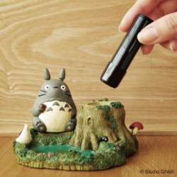 Mon Voisin Totoro - Figurine pot à crayon Totoro au bord de la marre  -  TOTORO - GHIBLI