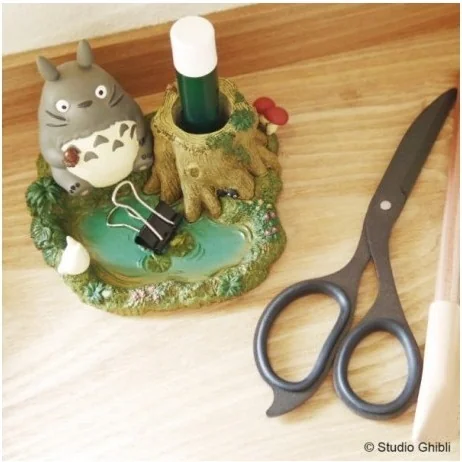 Mon Voisin Totoro - Figurine pot à crayon Totoro au bord de la marre  -  TOTORO - GHIBLI