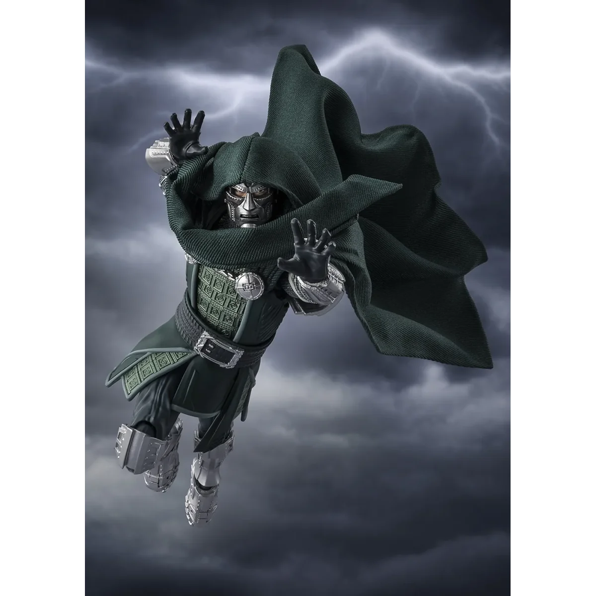 Figurine S.H. Figuarts Doctor Doom – Avengers: Doomsday - Bandai Tamashii