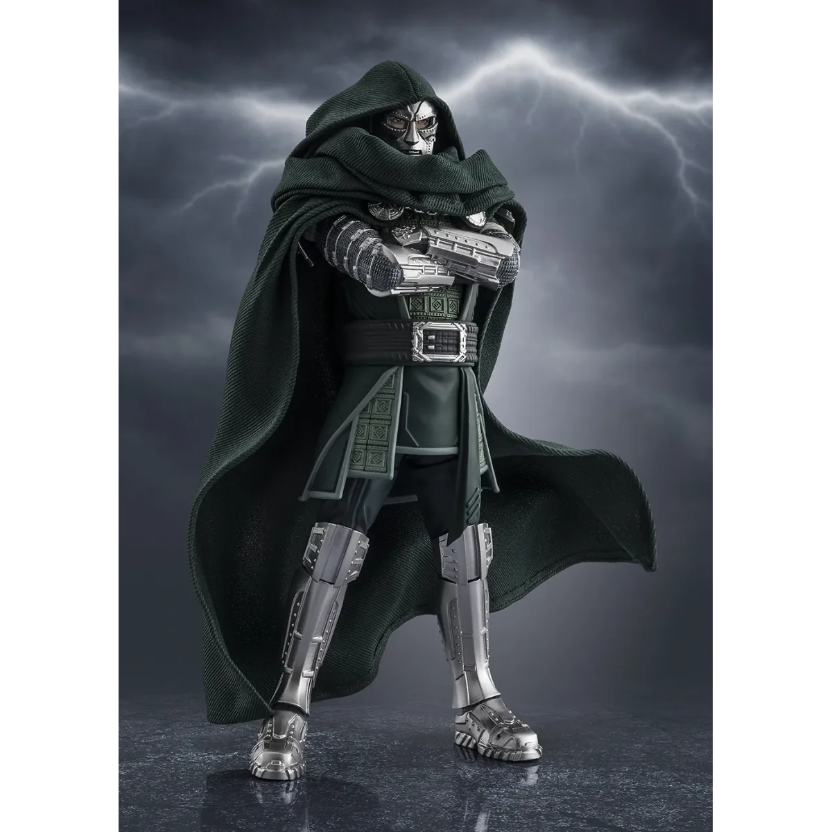 Figurine S.H. Figuarts Doctor Doom – Avengers: Doomsday - Bandai Tamashii